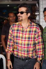 Anil Kapoor unveils 24 Season 8 on DVD at PLANET M on 27th Dec 2010 (2).jpg